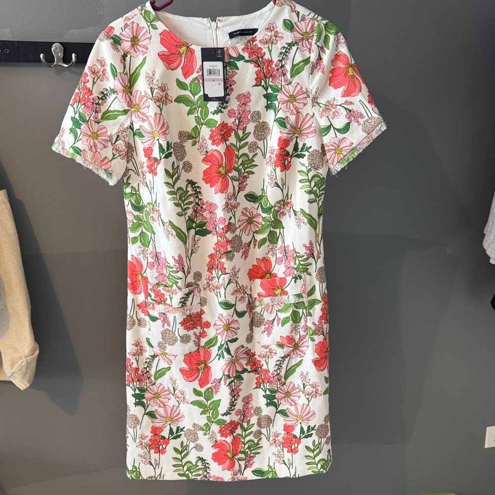 Tommy Hilfiger Floral Shift Dress - White with Pink & Green Floral Print